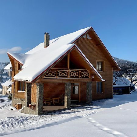Guest House Velet Bukovel Eksteriør bilde