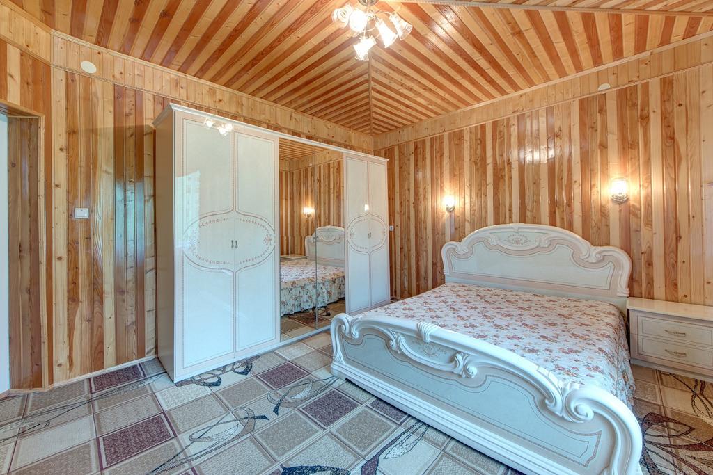 Guest House Velet Bukovel Eksteriør bilde